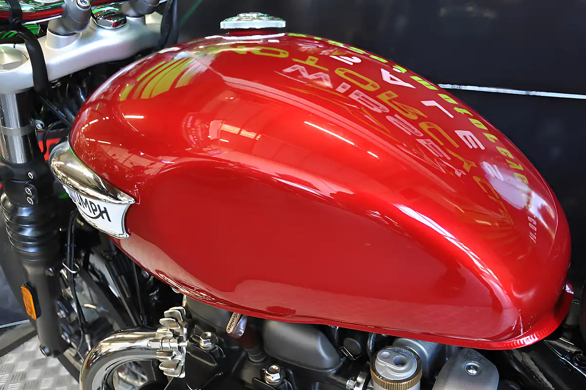 Used 2021 Triumph Bonneville Speedmaster Red - Interior and Exterior details 12