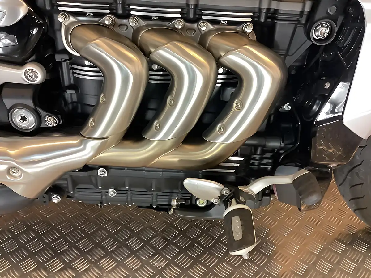 Used 2021 Triumph Rocket Iii GT Silver - Interior and Exterior details 14