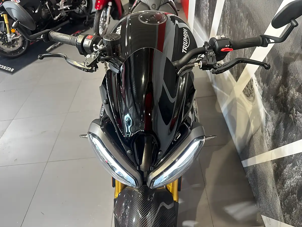 Used 2021 Triumph Speed Triple 1200 RS Black - Interior and Exterior details 11