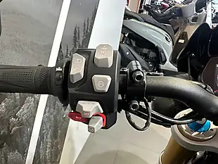 Used 2021 Triumph Speed Triple 1200 RS Black - Interior and Exterior details 15