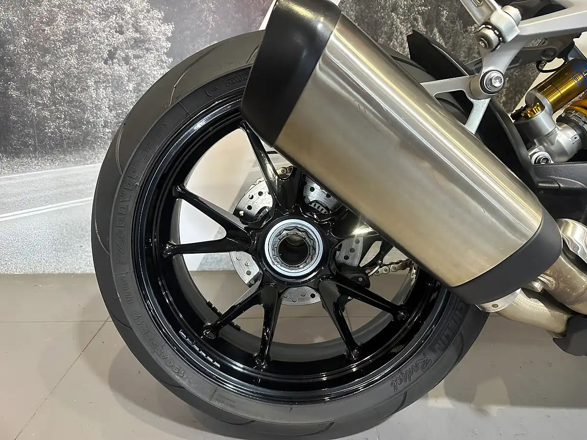 Used 2021 Triumph Speed Triple 1200 RS Black - Interior and Exterior details 6
