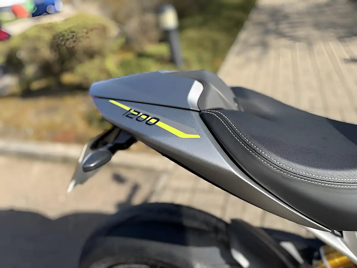 Used 2021 Triumph Speed Triple RS Silver - Interior and Exterior details 13