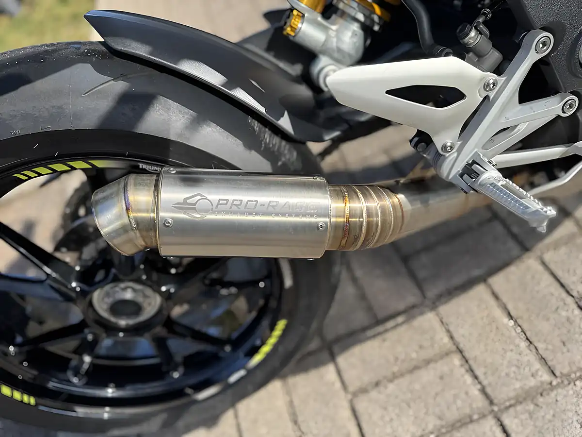 Used 2021 Triumph Speed Triple RS Silver - Interior and Exterior details 14