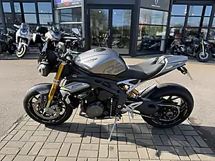 Used 2021 Triumph Speed Triple RS Silver - Interior and Exterior details 8