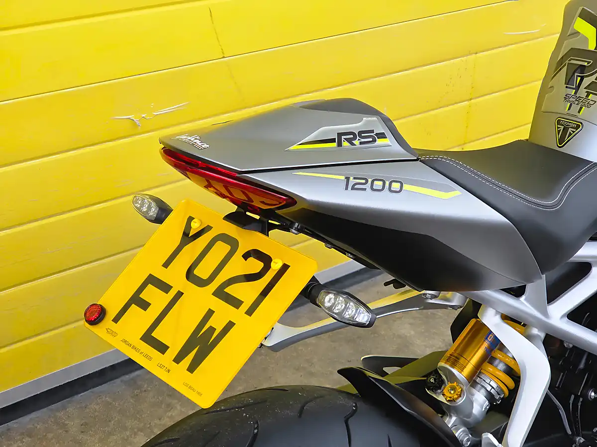 Used 2021 Triumph Speed Triple RS Silver - Interior and Exterior details 12