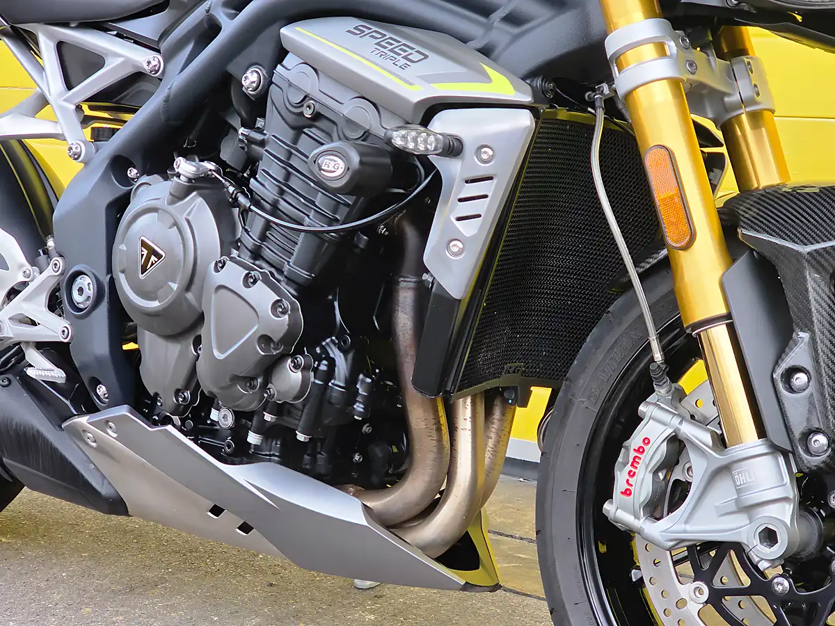 Used 2021 Triumph Speed Triple RS Silver - Interior and Exterior details 14