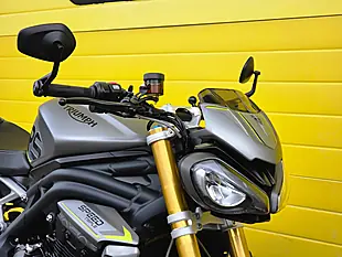 Used 2021 Triumph Speed Triple RS Silver - Interior and Exterior details 15