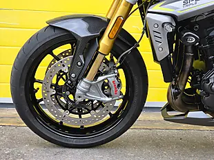 Used 2021 Triumph Speed Triple RS Silver - Interior and Exterior details 16