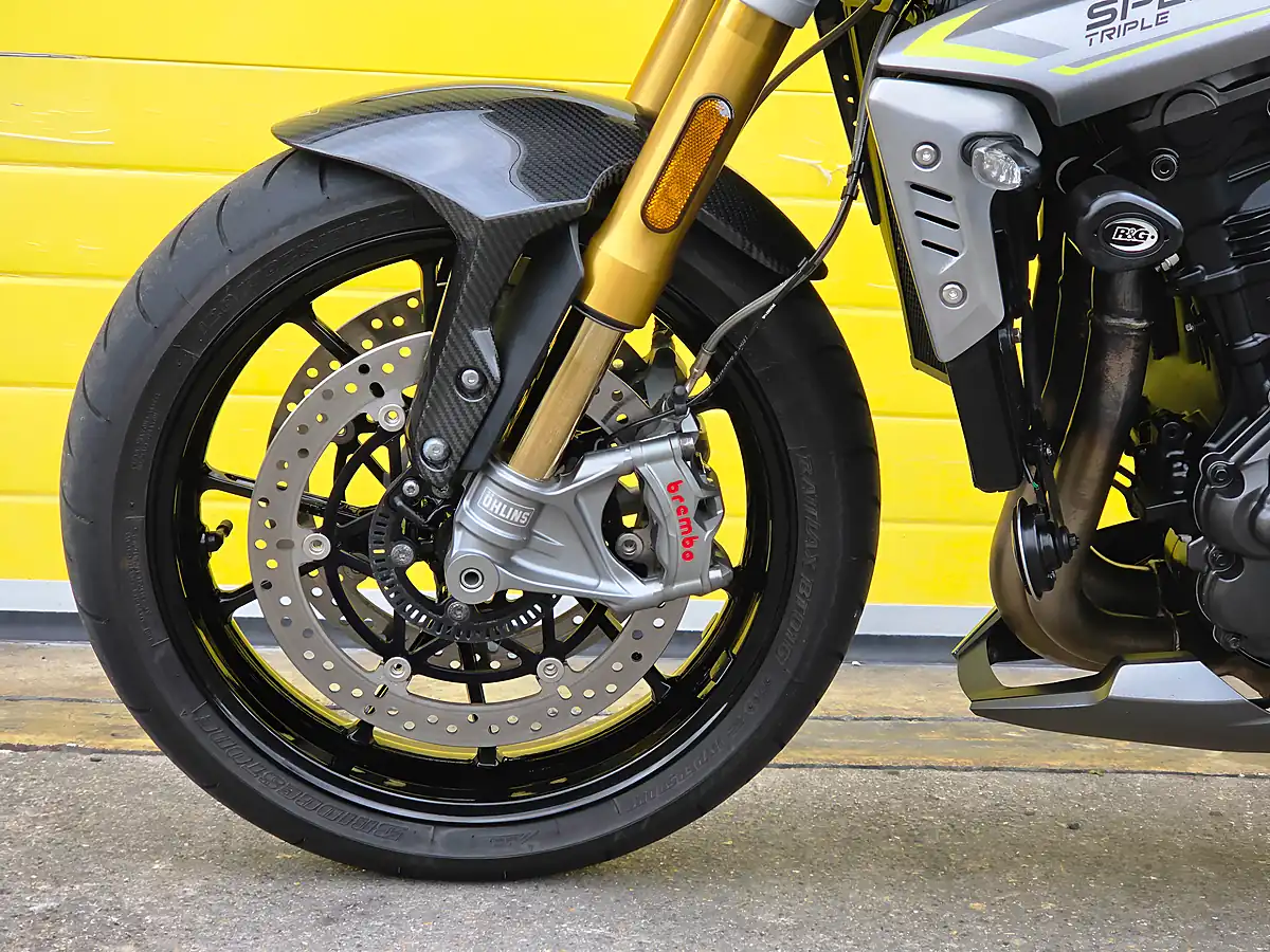 Used 2021 Triumph Speed Triple RS Silver - Interior and Exterior details 16