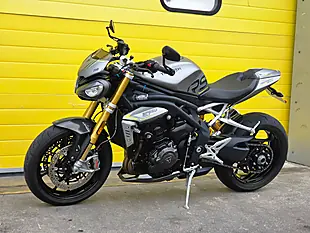 Used 2021 Triumph Speed Triple RS Silver - Interior and Exterior details 7