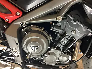 Used 2021 Triumph Street Triple R X-Ring Euro 5 Black - Interior and Exterior details 14