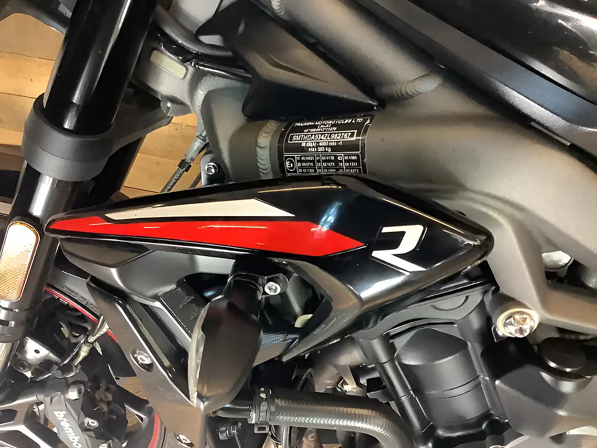 Used 2021 Triumph Street Triple R X-Ring Euro 5 Black - Interior and Exterior details 16
