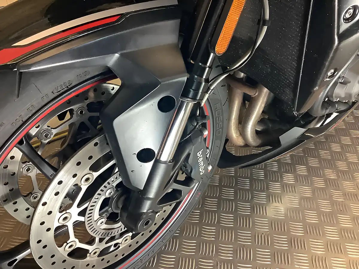 Used 2021 Triumph Street Triple R X-Ring Euro 5 Black - Interior and Exterior details 17