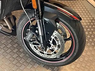 Used 2021 Triumph Street Triple R X-Ring Euro 5 Black - Interior and Exterior details 18