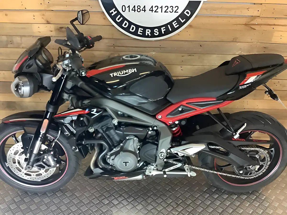 Used 2021 Triumph Street Triple R X-Ring Euro 5 Black - Interior and Exterior details 2