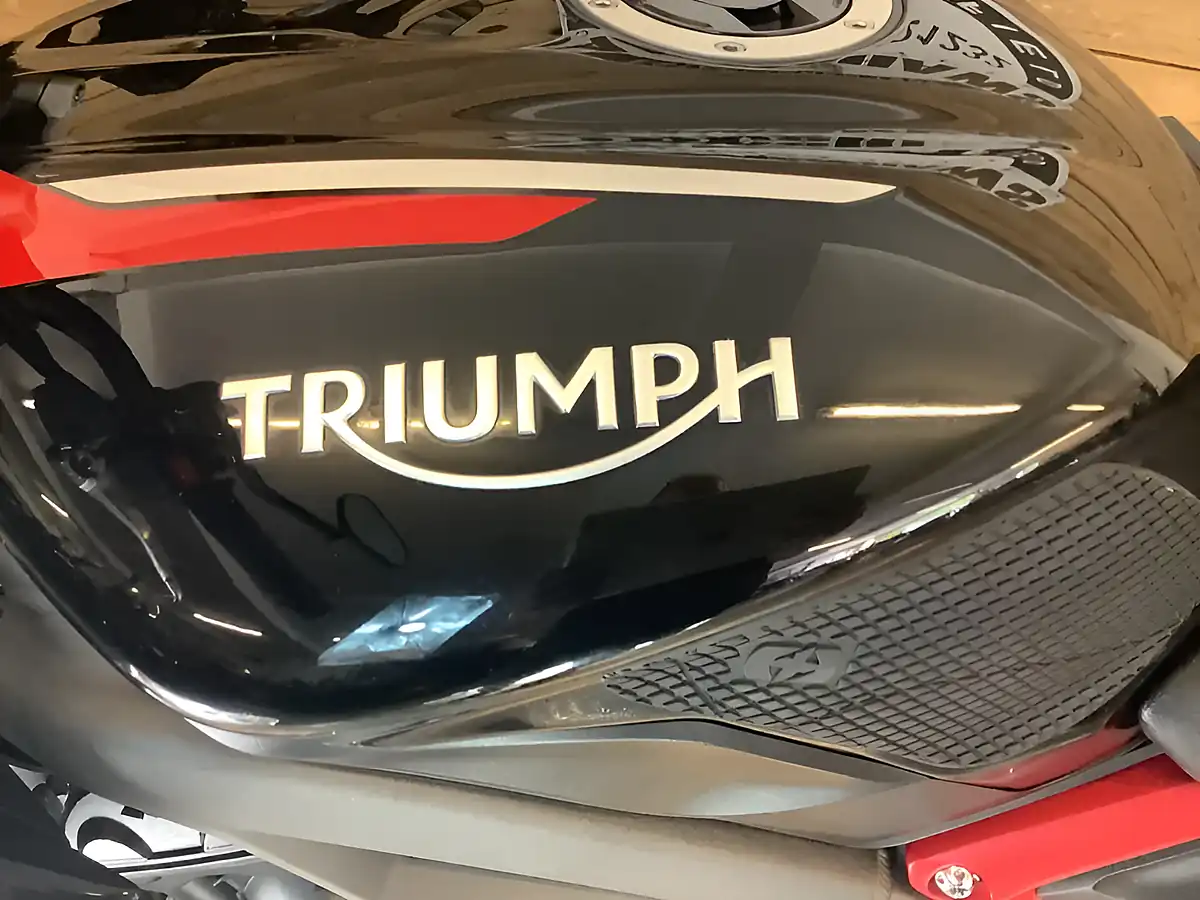 Used 2021 Triumph Street Triple R X-Ring Euro 5 Black - Interior and Exterior details 7