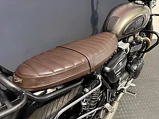 Used 2021 Triumph Street Twin - Interior and Exterior details 12