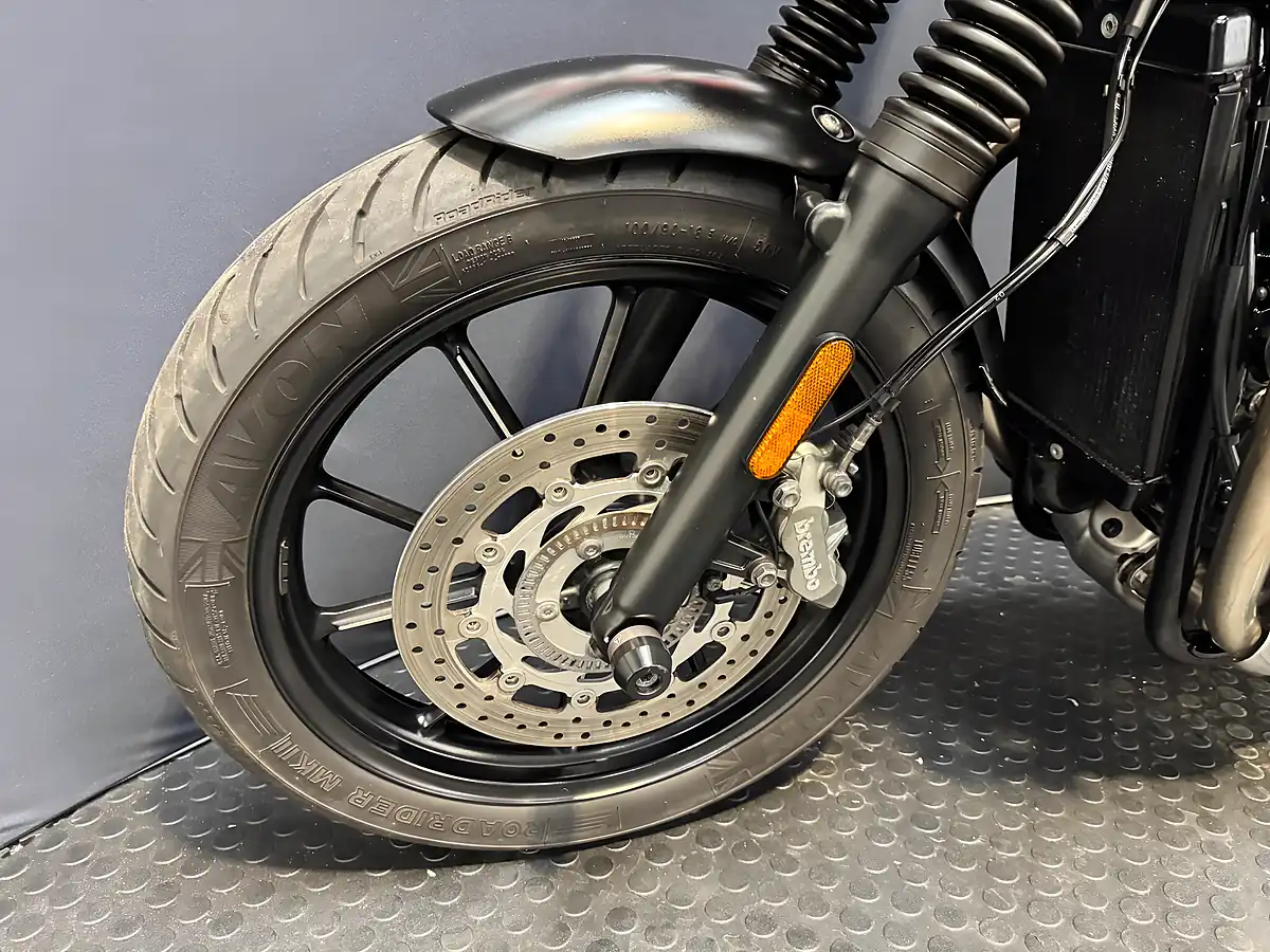 Used 2021 Triumph Street Twin - Interior and Exterior details 15