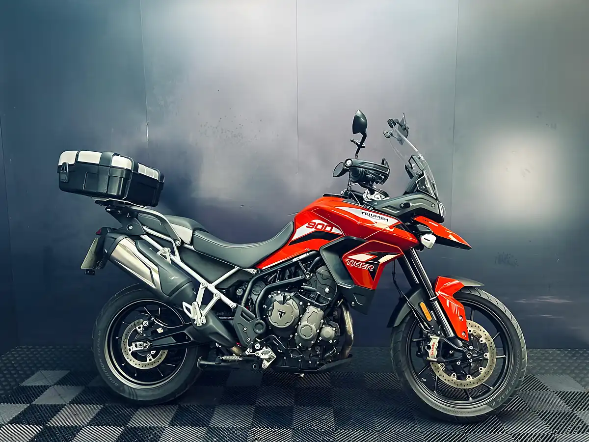 Used 2021 Triumph Tiger 900 GT Pro Red - Interior and Exterior details 2