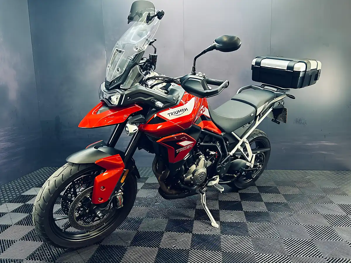 Used 2021 Triumph Tiger 900 GT Pro Red - Interior and Exterior details 5