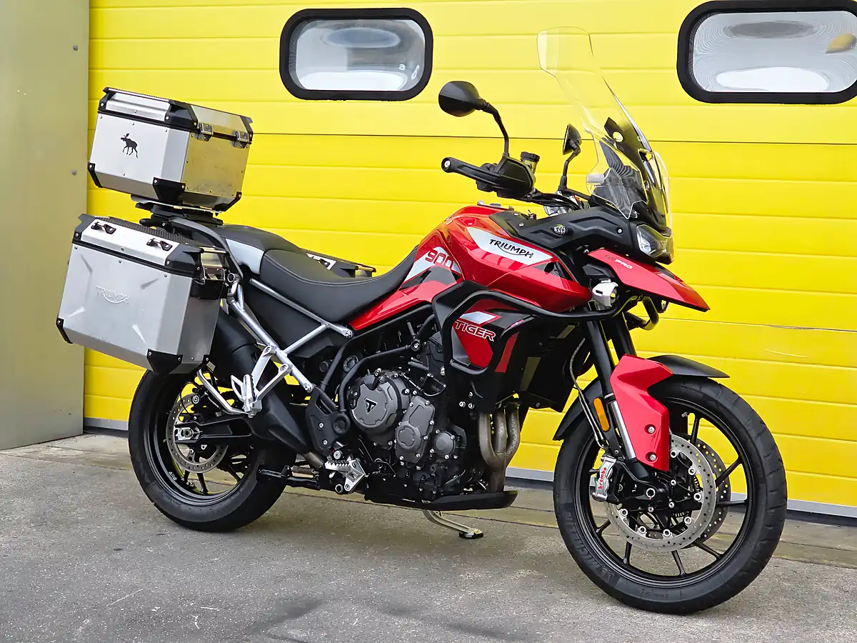 Used 2021 Triumph Tiger 900 GT Pro Red - Interior and Exterior details 3
