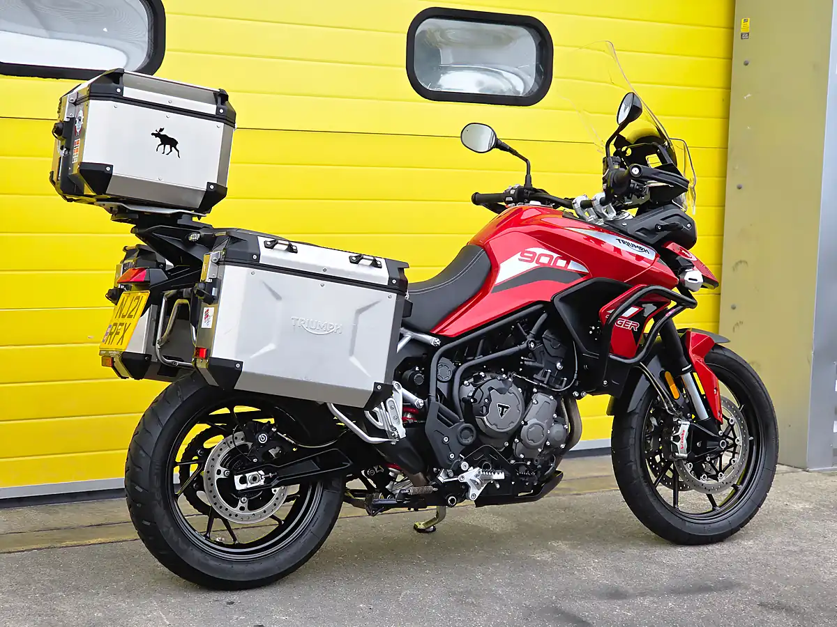 Used 2021 Triumph Tiger 900 GT Pro Red - Interior and Exterior details 4