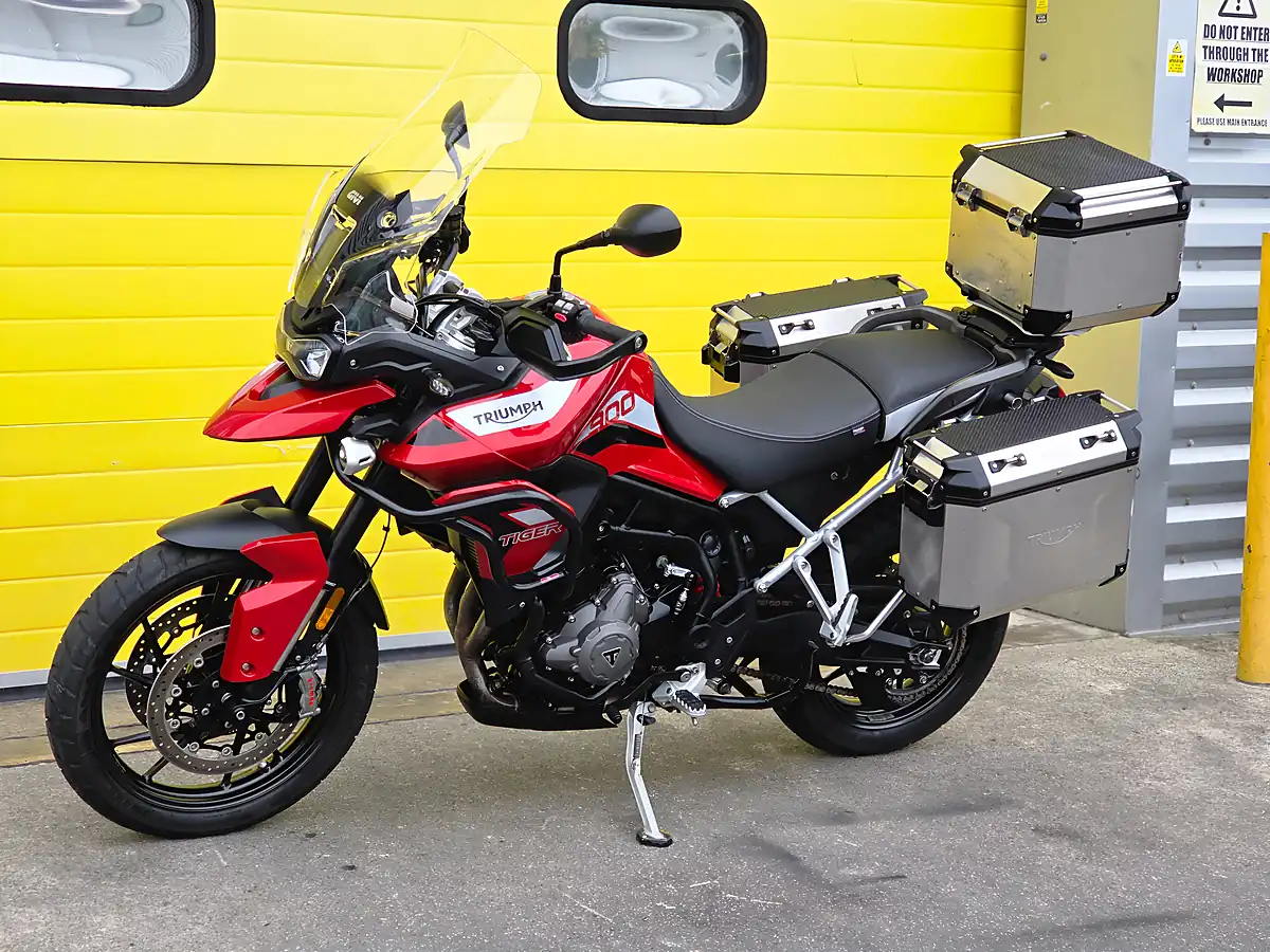 Used 2021 Triumph Tiger 900 GT Pro Red - Interior and Exterior details 7