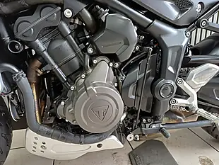 Used 2021 Triumph Trident 660 Black - Interior and Exterior details 12