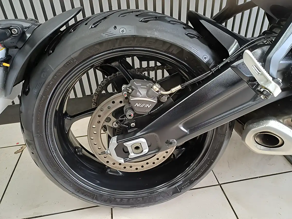 Used 2021 Triumph Trident 660 Black - Interior and Exterior details 18