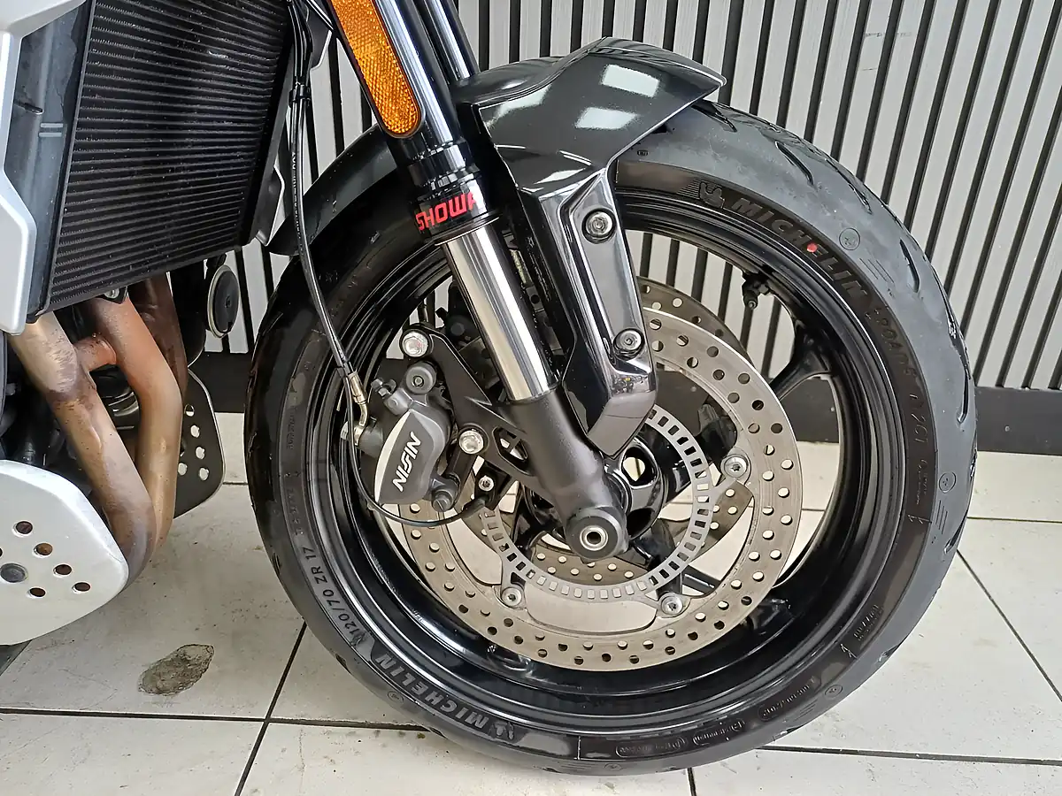 Used 2021 Triumph Trident 660 Black - Interior and Exterior details 19