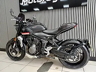 Used 2021 Triumph Trident 660 Black - Interior and Exterior details 3