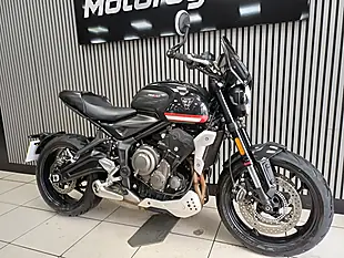 Used 2021 Triumph Trident 660 Black - Interior and Exterior details 5