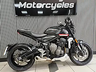 Used 2021 Triumph Trident 660 Black - Interior and Exterior details 6