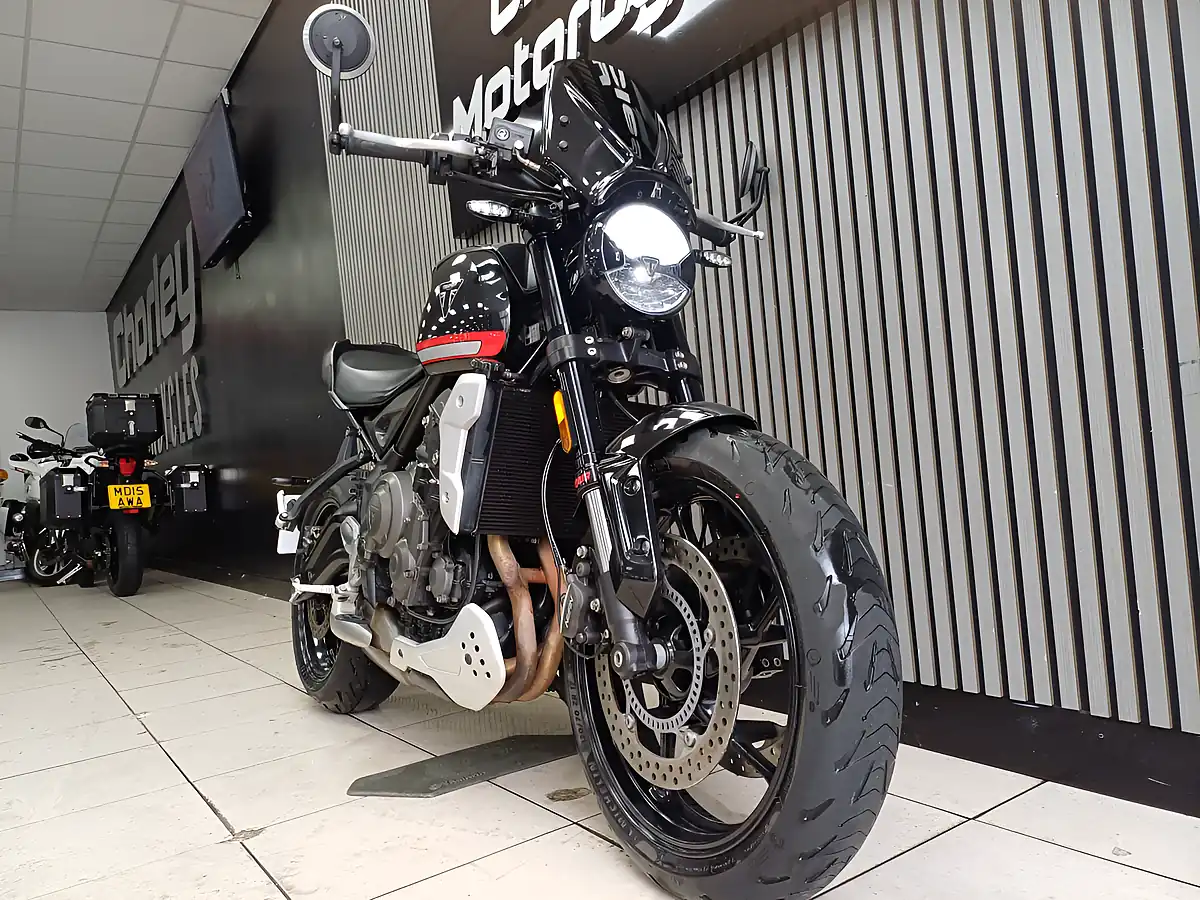 Used 2021 Triumph Trident 660 Black - Interior and Exterior details 8
