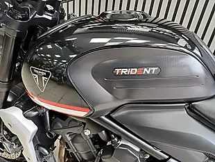 Used 2021 Triumph Trident 660 Black - Interior and Exterior details 9