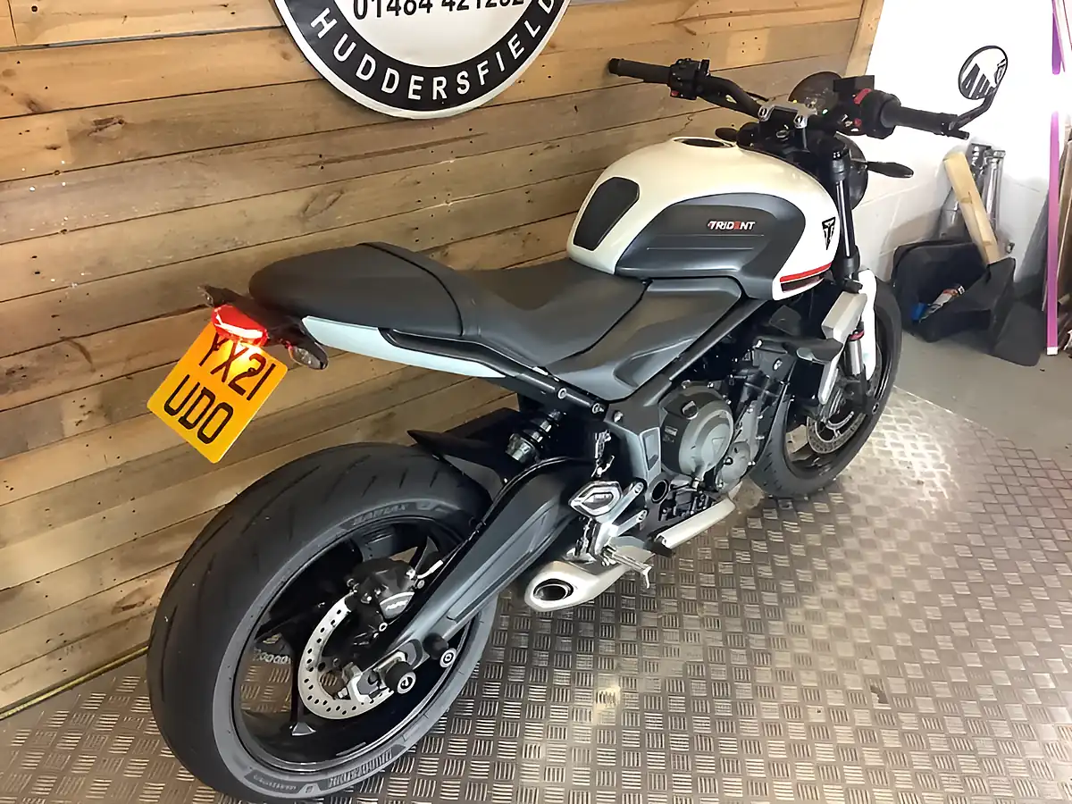 Used 2021 Triumph Trident X-Ring White - Interior and Exterior details 4