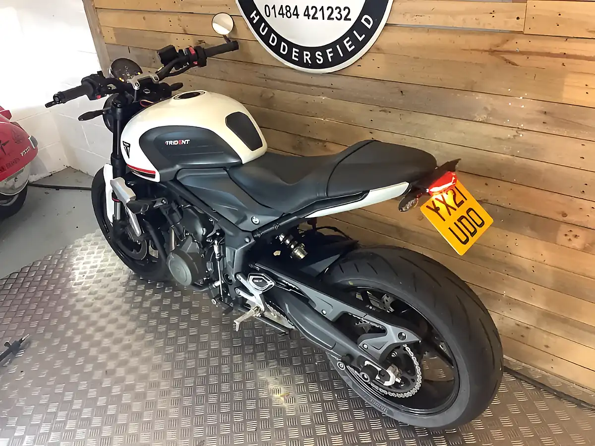 Used 2021 Triumph Trident X-Ring White - Interior and Exterior details 6