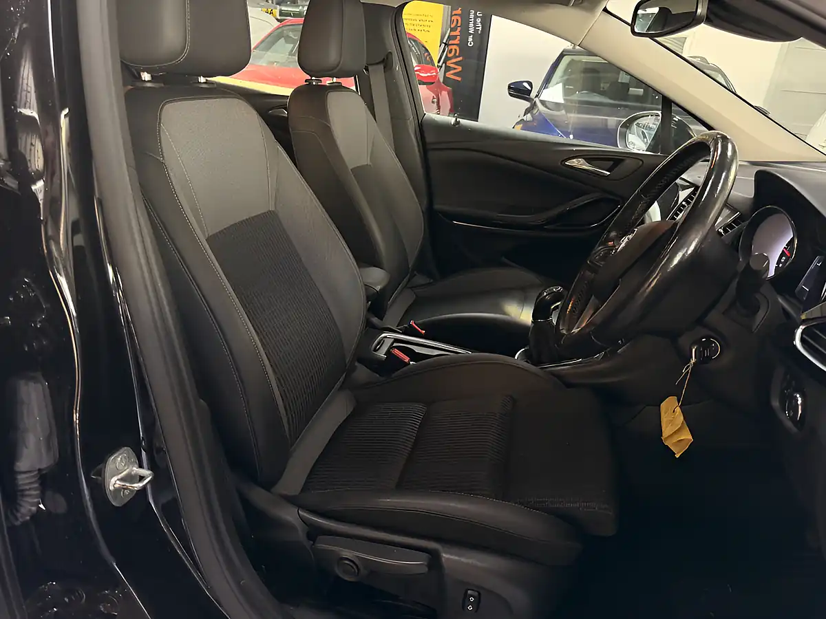Used 2021 Vauxhall Astra Griffin Edition Black - Interior and Exterior details 18