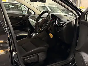Used 2021 Vauxhall Astra Griffin Edition Black - Interior and Exterior details 19