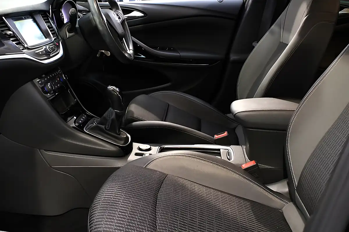 Used 2021 Vauxhall Astra Griffin Edition Black - Interior and Exterior details 20