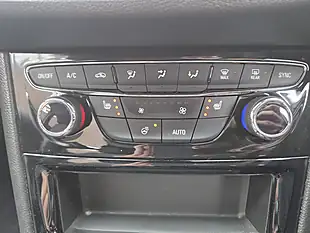Used 2021 Vauxhall Astra Griffin Edition White - Interior and Exterior details 13