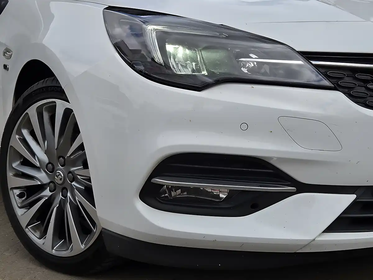 Used 2021 Vauxhall Astra Griffin Edition White - Interior and Exterior details 2