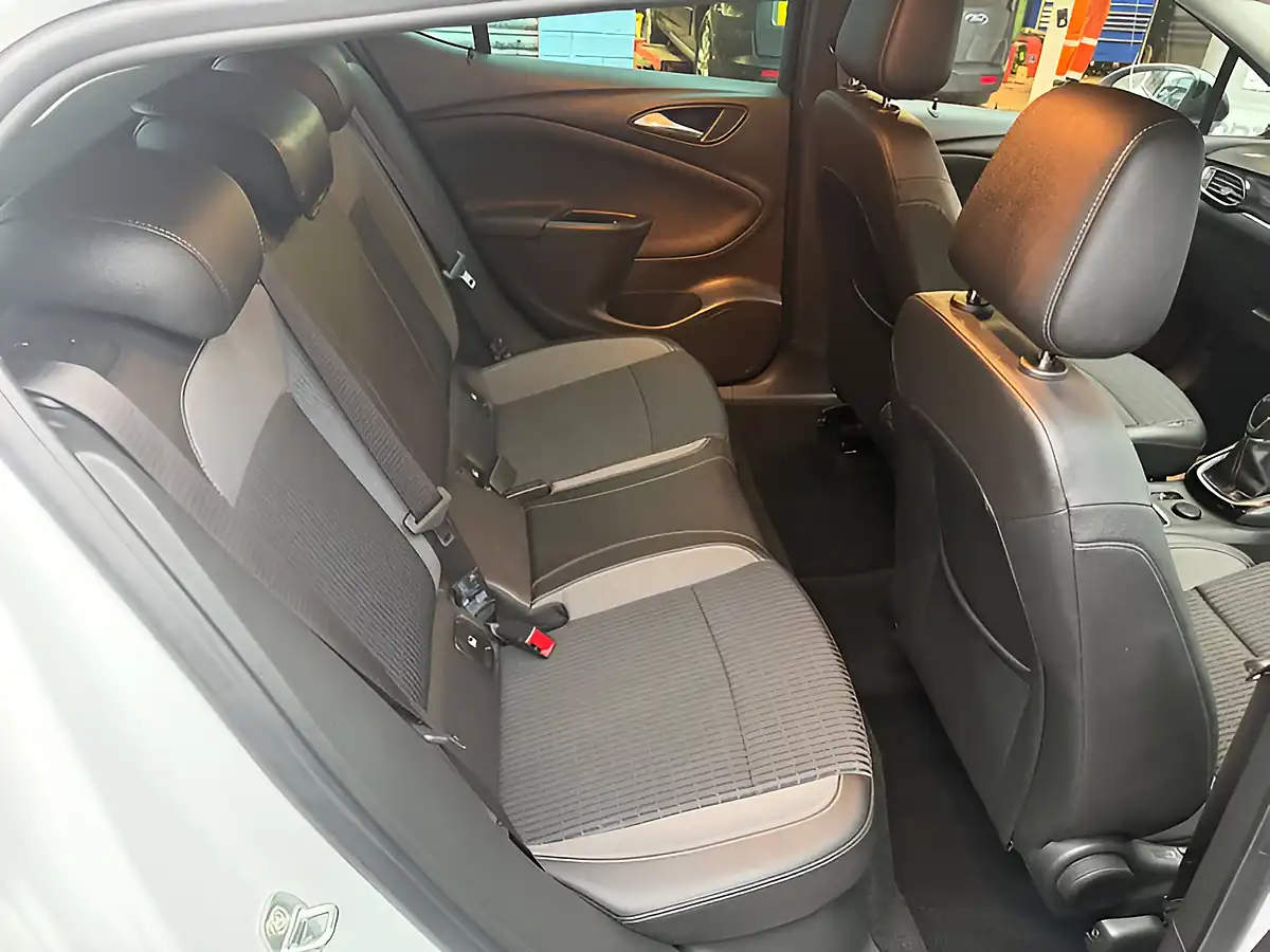 Used 2021 Vauxhall Astra Griffin Edition White - Interior and Exterior details 18