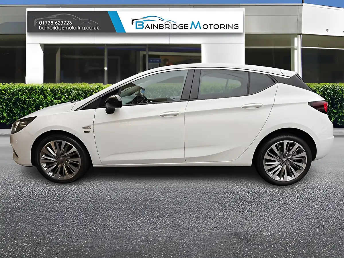 Used 2021 Vauxhall Astra Griffin Edition White - Interior and Exterior details 6