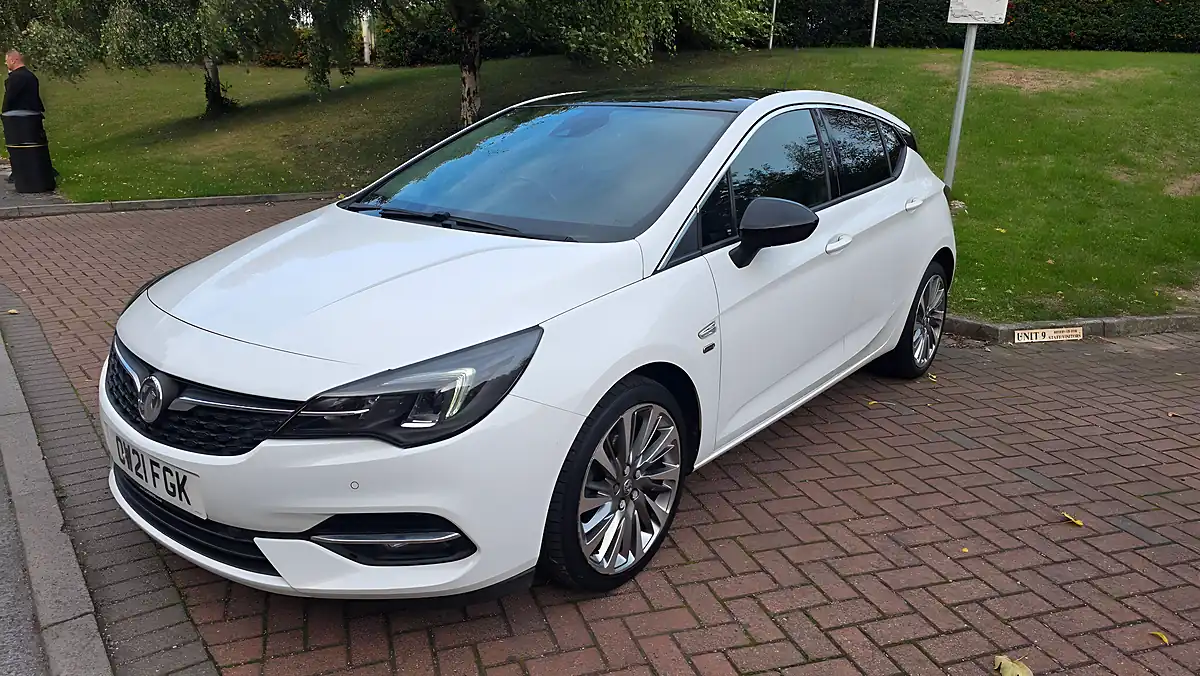 Used 2021 Vauxhall Astra Griffin Edition White - Interior and Exterior details 12