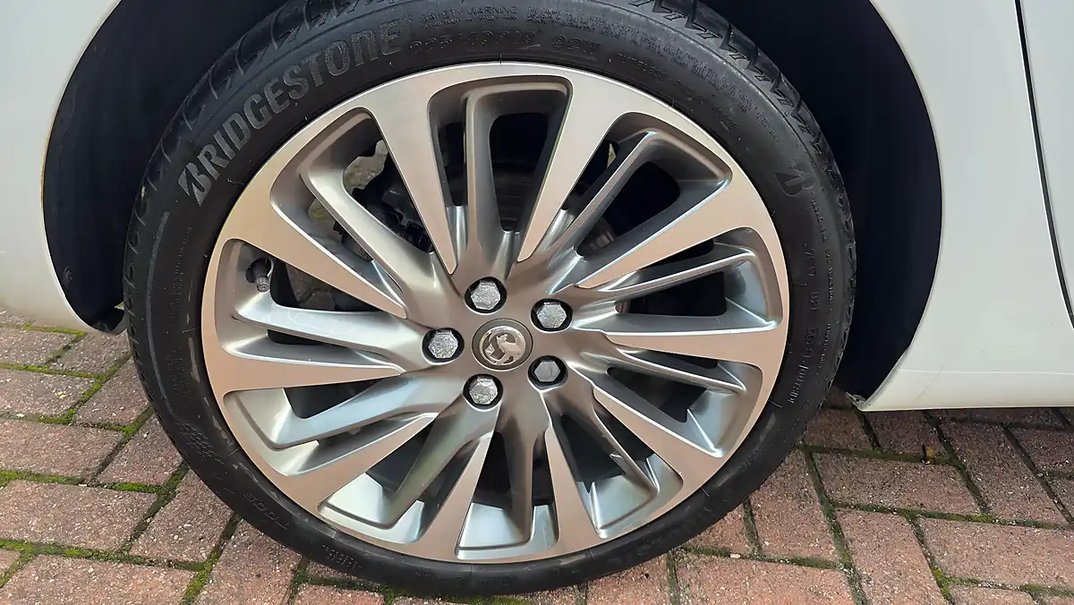 Used 2021 Vauxhall Astra Griffin Edition White - Interior and Exterior details 19