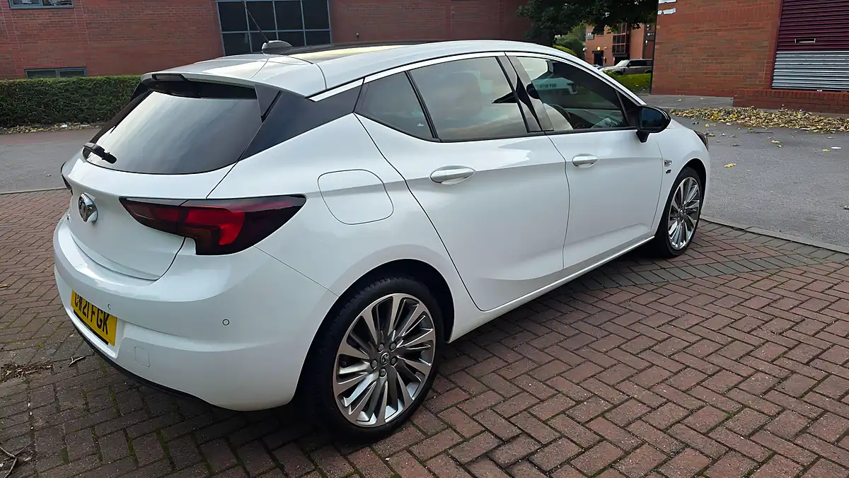 Used 2021 Vauxhall Astra Griffin Edition White - Interior and Exterior details 8