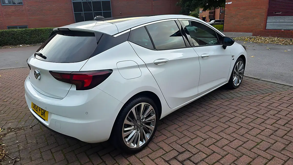 Used 2021 Vauxhall Astra Griffin Edition White - Interior and Exterior details 9