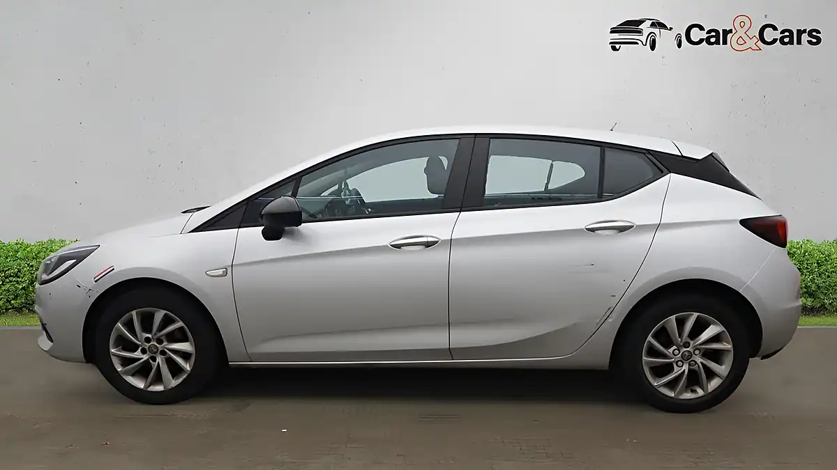 Used 2021 Vauxhall Astra Se Silver - Interior and Exterior details 11