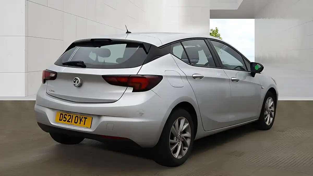 Used 2021 Vauxhall Astra Se Silver - Interior and Exterior details 13